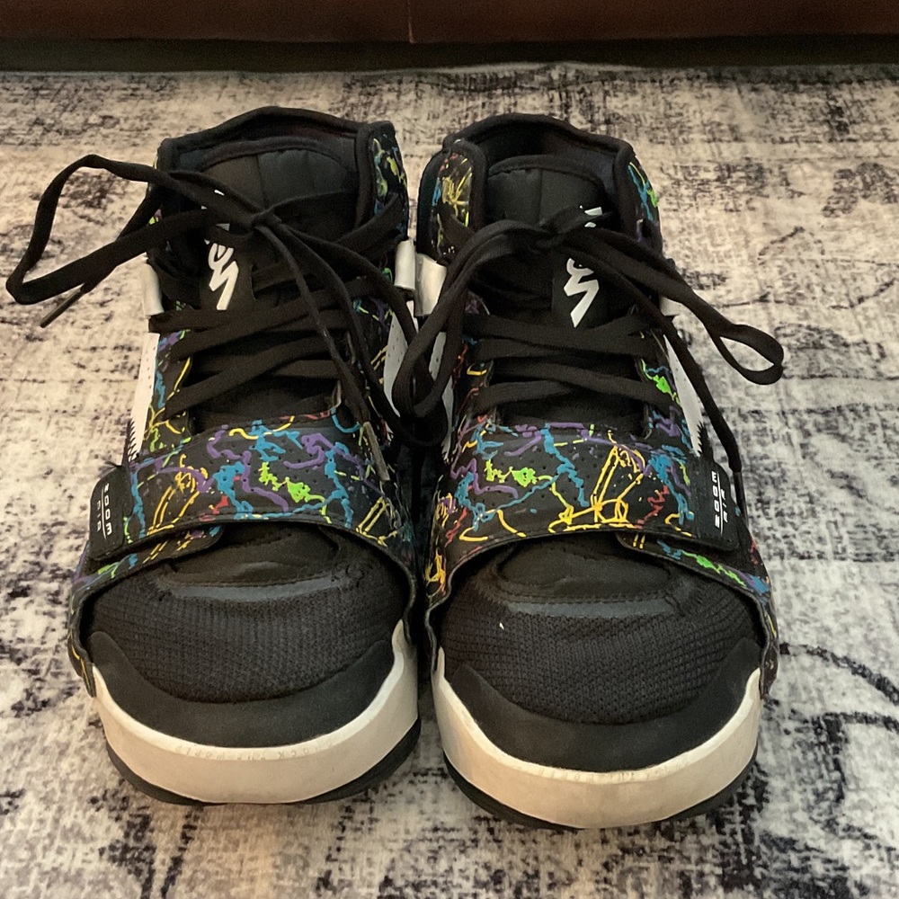 Nike Black/Multicolor Basketball Shoes